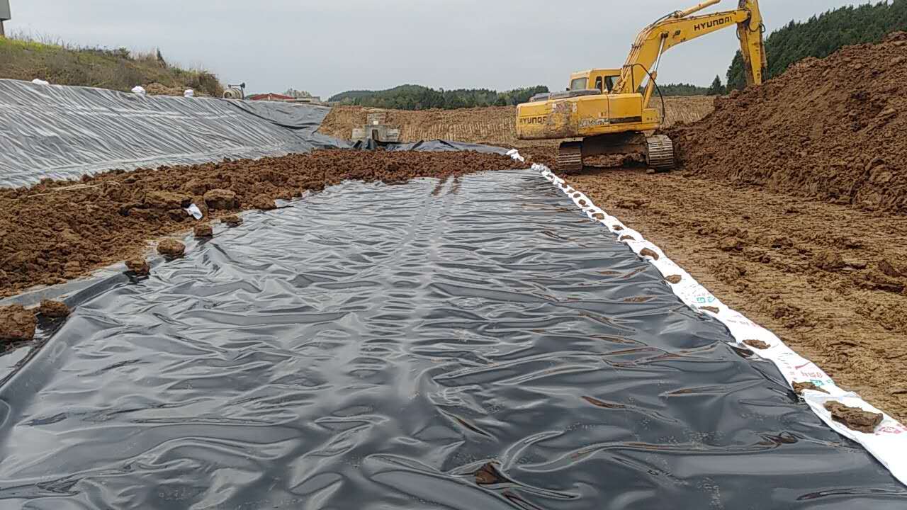 水工建筑物專用土工膜具有哪些良好的特性？